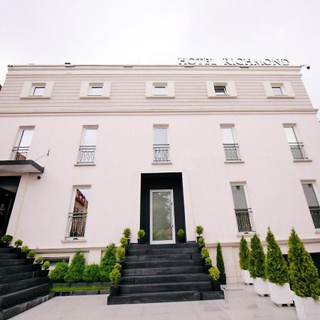 Richmond Hotel Корча Экстерьер фото