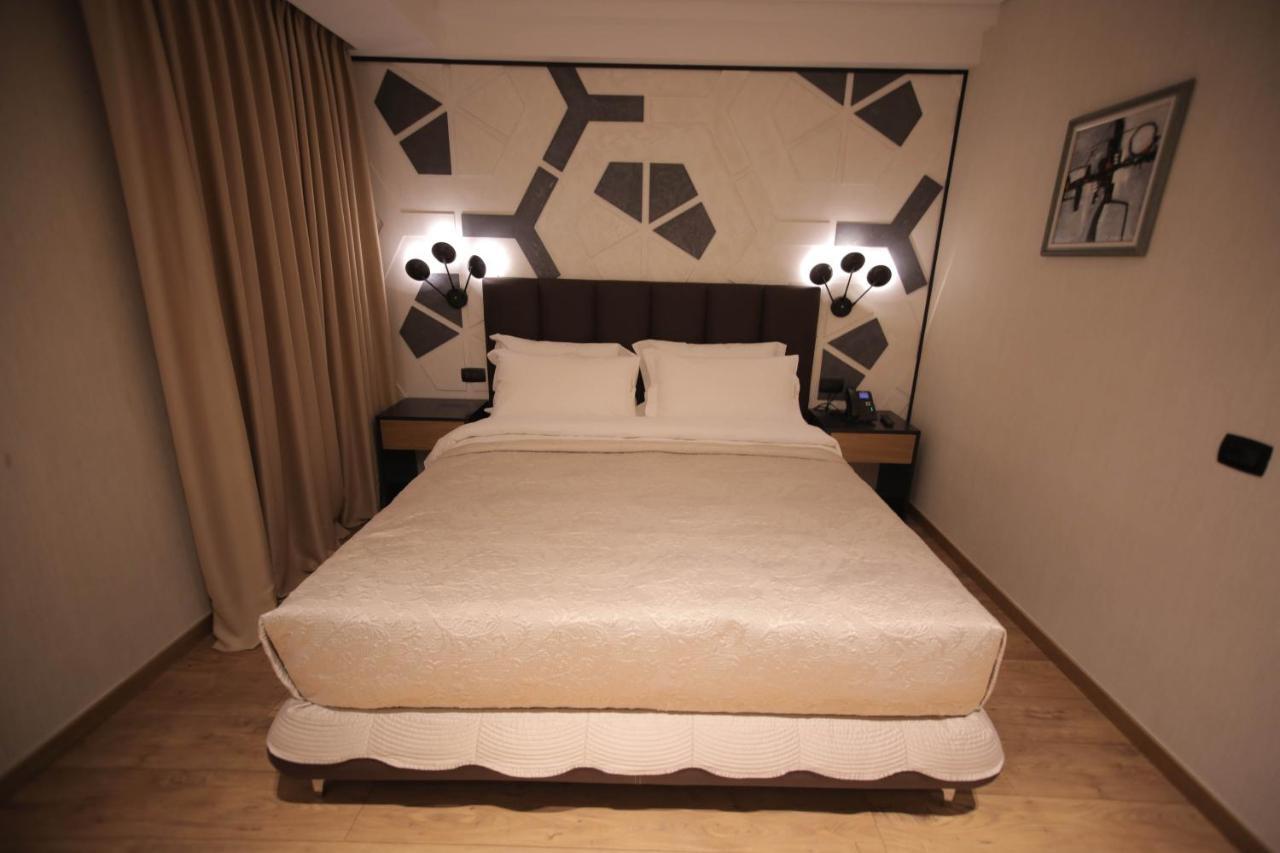 Richmond Hotel Корча Экстерьер фото
